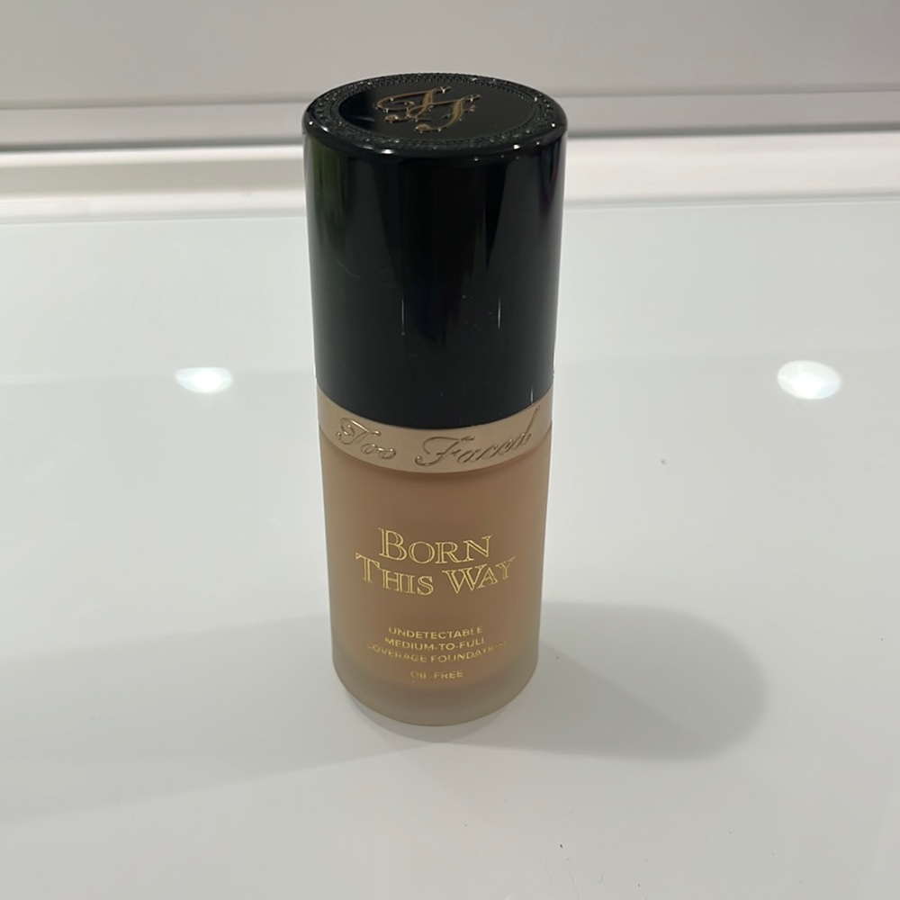 Snow Born This Way Too Faced Foundation